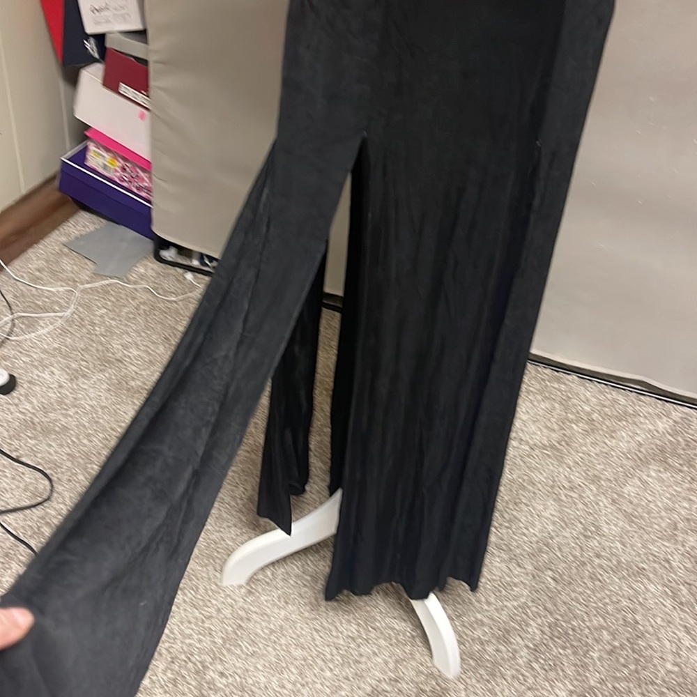 Velvet Dress with split sides - Picture 4 of 8